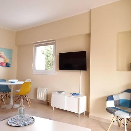 Апартаменты Blue -Spacious 1Bdr Corner Flat/Balcony/View Афины Экстерьер фото